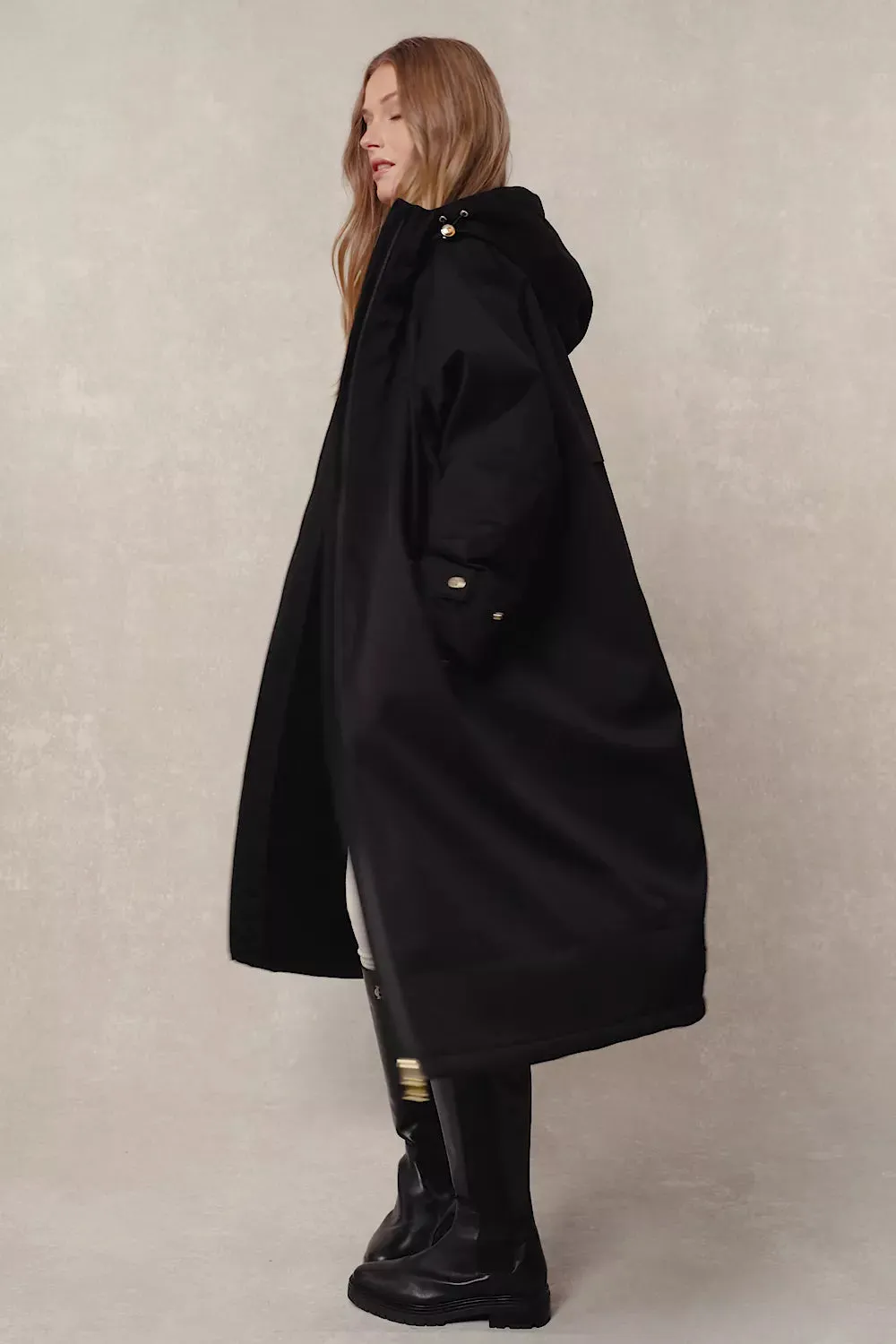 One-Size Waterproof Coat (Black)