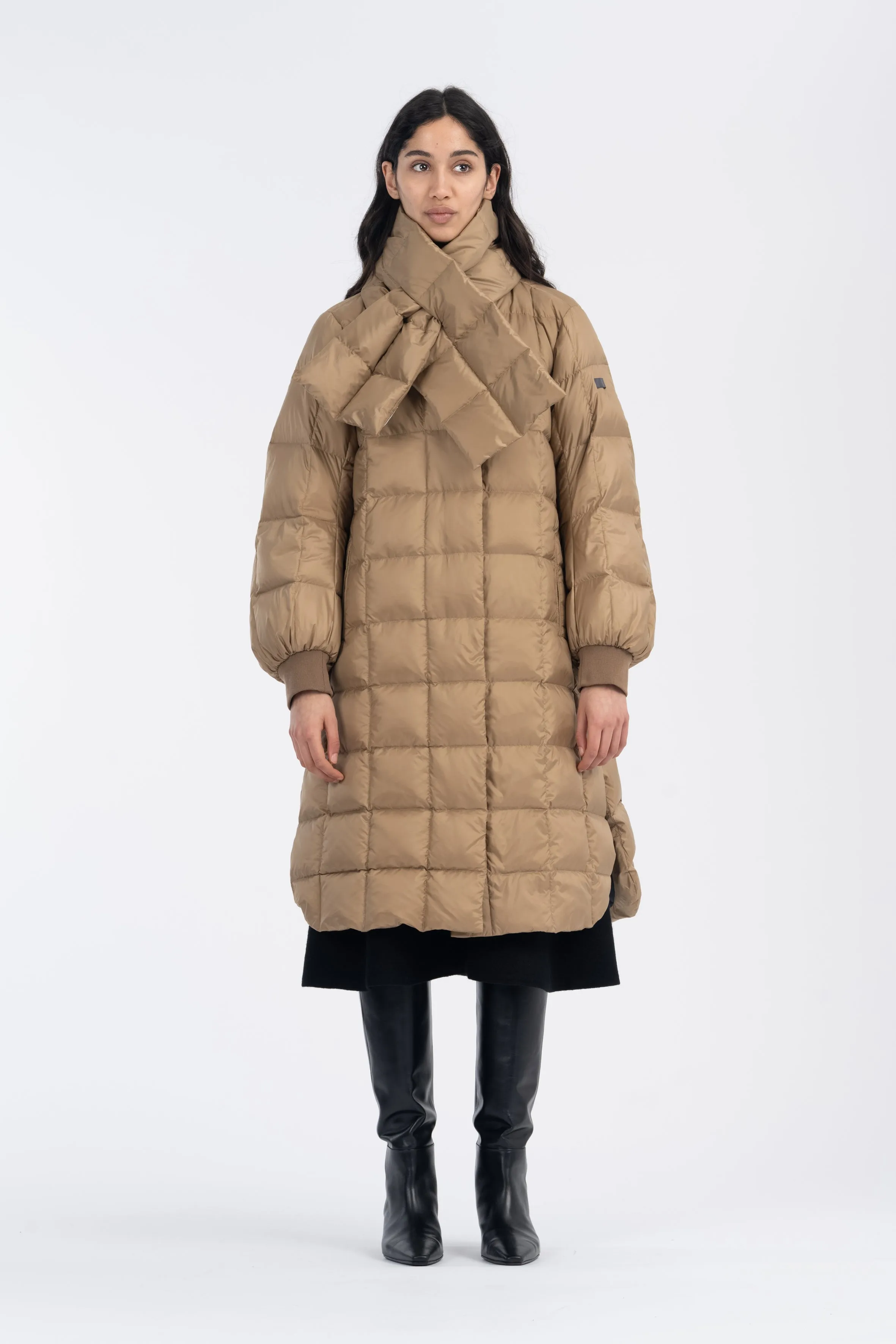 QUILTED COAT LUA WITH SCARF